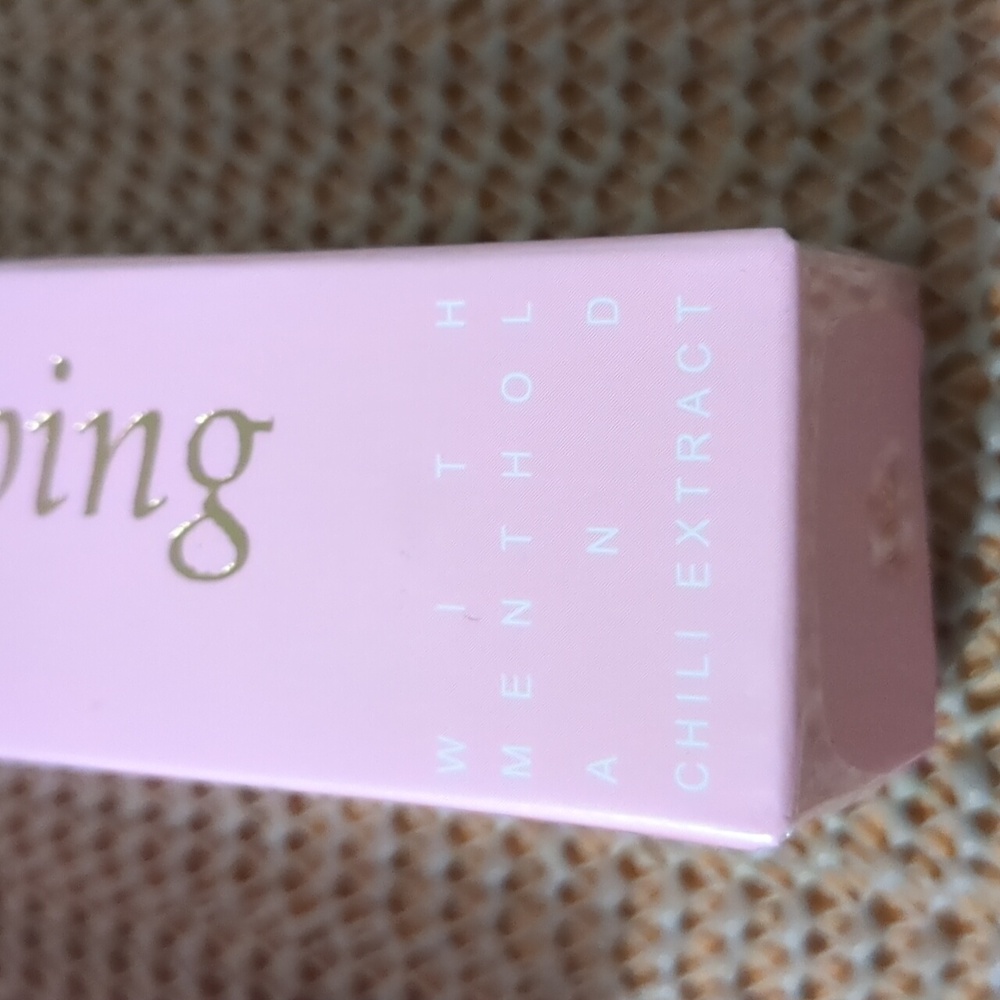Pick your favorite Plumping w/menthol and chili extract New - Picture 9 of 10
